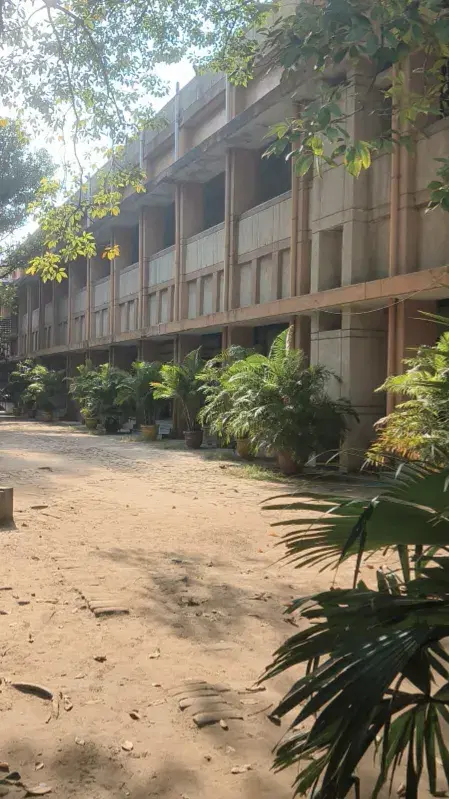 Dyal Singh College Academic Building photo 1